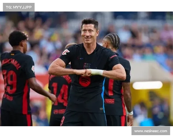 巴萨3-0奥萨苏纳奥尔莫点射伤退费兰莱万破门助力大胜